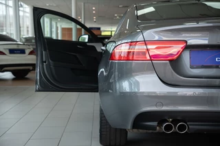 Jaguar XE Jaguar XE 2.0 D Portfolio|2e Eig|Automaat|Leder|Xenon|Camera|Dealer Onderhouden - afbeelding nr 7