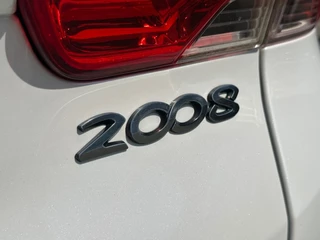 Peugeot 2008 Peugeot 2008 1.2 PURETECH ALLURE - afbeelding nr 3