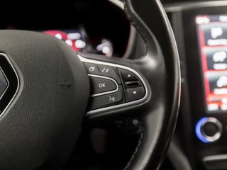 Renault Mégane Estate (APPLE CARPLAY, GROOT NAVI, CAMERA, BOSE AUDIO, LEDER, TREKHAAK, SPORTSTOELEN, KEYLESS, PARKEERSENSOREN, NIEUWE APK, NIEUWSTAAT) - afbeelding nr 20