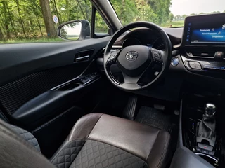 Toyota C-HR Toyota C-HR 1.8 Hybrid Executive | 24mnd Garantie | Incl. Beurt & APK | - afbeelding nr 3