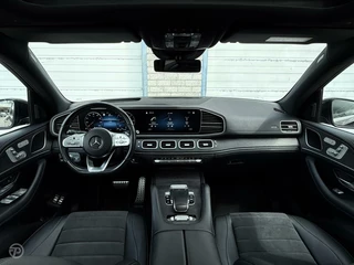 Mercedes-Benz GLE Mercedes-Benz GLE-klasse 300 d 4MATIC AMG Panoramadak Trekhaak Luchtvering Rondomzicht Camera - afbeelding nr 2