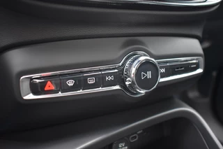 Volvo C40 Volvo C40 Twin Intro Edition 408pk/78kWh AWD | Trekhaak | Getint glas - afbeelding nr 36