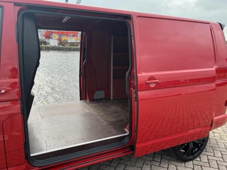 Volkswagen Transporter Volkswagen Transporter 2.0 TDI 150pk L2H1 Highline Trekhaak/20