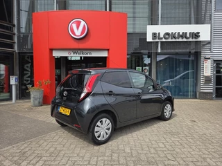Toyota Aygo Toyota Aygo 1.0 VVT-i x-fun - afbeelding nr 2