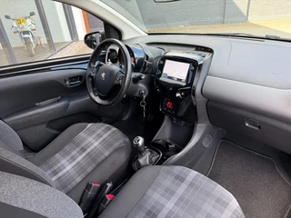 Peugeot 108 Peugeot 108 1.0 E-VTI Executive,1e Eig,Climate,Camera,Navi,LMV,Limiter,Multi - afbeelding nr 25