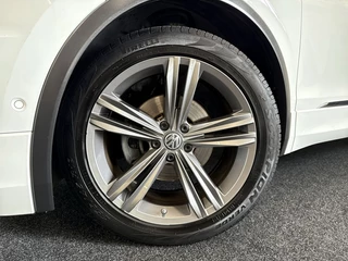 Volkswagen Tiguan Volkswagen Tiguan 1.5 TSI R-Line Bns+ | PANO | CAMERA | TREKHAAK | NAVI - afbeelding nr 72