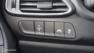 Hyundai i30 Hyundai i30 1.0 T-GDI Navigatie | Climate Control | Cruise Control - afbeelding nr 17
