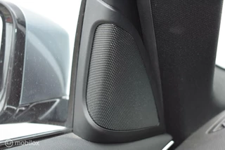 BMW 5 Serie BMW 520i Touring M-Sport Bluestone Pano Comfortstoel 360°Camera HUD Leder HiFi Adaptive LED 19