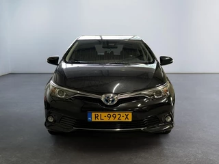 Toyota Auris Toyota Auris 1.8 Hybrid Dynamic | Dealer onderhouden | NAP | Afneembare trekh - afbeelding nr 2