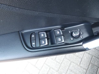 Audi Q2 Audi Q2 1.4 TFSI S-Line Automaat,Leer,Navi,Led,ACC,Stoelverw - afbeelding nr 16