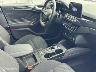 Ford Focus Ford Focus 1.5 EcoBoost ST LINE - afbeelding nr 17