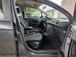 Citroën C3 Citroen C3 1.2 PureTech AUT 47DKM Feel Airco|CARPLAY|PDC|TREKH - afbeelding nr 13