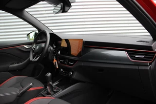 Škoda Kamiq Skoda Kamiq 1.5 TSI ACT Monte Carlo // 150PK - Panoramadak - Apple CarPlay & Android Auto - Camera - All-season - 1e eigenaar - afbeelding nr 19