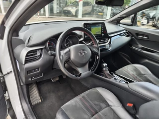 Toyota C-HR Toyota C-HR 2.0 Hybrid GR-Sport | Trekhaak | JBL | Navi | Sensoren | - afbeelding nr 29
