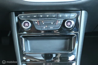 Opel Astra Opel Astra Sports Tourer 1.2 Business Elegance 130 PK, Trekhaak, Voor / achter Pdc + Camera, App connect, Comfort stoel, Cruise, Navi, Airco, 16 inch Lmv. - afbeelding nr 24