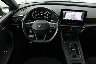 CUPRA Leon CUPRA Leon 1.4 e-Hybrid | 245pk | Panoramadak |  Stoel & stuurverwarming | Carplay | Adaptive cruise | Sfeerverlichting | Navigatie | Camera | PHEV - afbeelding nr 3