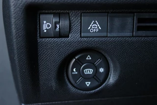 Citroën C4 Citroen C4 1.2 130PK FEEL PACK | NAVIGATIE | HEAD UP DISPLAY | ACHTERUITRIJ CAMERA | APPLE CARPLAY/ANDROID AUTO | LICHTMETALEN VELGEN | PARKEER SENSOREN | CLIMATE CONTROL | AFNEEMBARE TREKHAAK | EXTRA GETINTE ACHTER RUITEN | - afbeelding nr 38