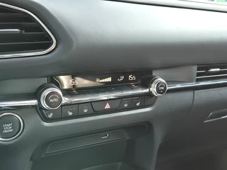 Mazda CX-30 Mazda CX-30 SKYACTIV-X 180 6AT LUXURY / SUNROOF - afbeelding nr 18
