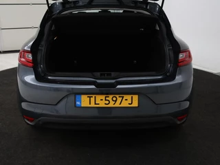 Renault Mégane Renault Mégane 1.3 TCe Limited | 54.200km NAP | Automaat |  Camera | Navigatie | Climate control | Keyless | Parkeerhulp | Getint glas | Cruise control - afbeelding nr 9