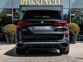 BMW X5 BMW X5 xDrive50e M-SPORT PRO|PANO|LUCHTV.|H&K|22''|SFEERV. - afbeelding nr 6