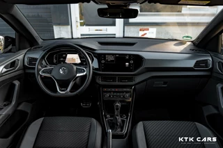 Volkswagen T-Cross Volkswagen T-Cross 1.0 TSI R-Line|Keyles|Beats|Virtual|Line|ACC|Carplay|Stoelverwarming - afbeelding nr 13