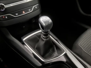 Peugeot 308 (PANORAMADAK, APPLE CARPLAY, GROOT NAVI, PARKEERSENSOREN, SPORTSTOELEN, GETINT GLAS, CRUISE, NIEUWE APK, NIEUWSTAAT) - afbeelding nr 11