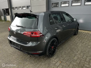 Volkswagen Golf Volkswagen Golf 2.0 TSI GTI AUTOMAAT/PANODAK/NAVI/CRUISE - afbeelding nr 22