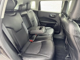 Jeep Compass Jeep COMPASS 1.3T Limited Cruise control Climate control Keyless Navigatie Apple carplay Android - afbeelding nr 33