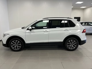 Volkswagen Tiguan Volkswagen Tiguan 1.5 TSI Life Business / 150PK / NAVI / STOEL-STUURVERW. / PDC / 1800KG TREKG. - afbeelding nr 4