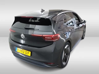 Volkswagen ID.3 Volkswagen ID.3 First Max 58 kWh / Full option! / Panoramadak / Camera / Head-up / Keyless / 20'' / ACC / Dodehoek / Elektr. stoelen / Massage / Navigatie / Stuurverwarming - afbeelding nr 3