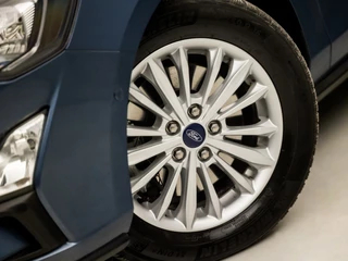 Ford Focus Automaat (APPLE CARPLAY, GROOT NAVI, STUUR/STOELVERWARMING, ADAPTIVE CRUISE, SPORTSTOELEN, CAMERA, KEYLESS, TREKHAAK, NIEUWSTAAT) - afbeelding nr 17