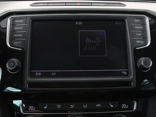 Volkswagen Passat Volkswagen Passat 1.4 TSI GTE | Panoramadak | Stoelverwarming |  Trekhaak | Adaptive cruise | Camera | Carplay | Leder/Alcantara | Full LED | Virtual Cockpit - afbeelding nr 23