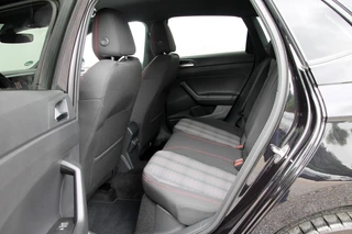 Volkswagen Polo Volkswagen Polo 2.0 TSI GTI - 207 pk **Beats / IQ Light / Carplay - afbeelding nr 13