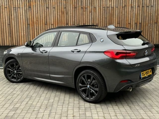 BMW X2 BMW X2 sDrive18i High Executive M-sport Automaat | Panoramadak | Lederen interieur | LED verlichting | Sfeerverlichting | DAB radio | Head-up display | Achteruitrijcamera | Parkeersensoren voor en achter - afbeelding nr 32