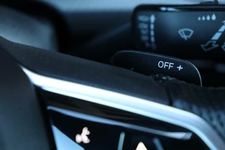 Volkswagen Golf Volkswagen Golf 8 1.5 eTSI / 3x R-Line / DSG / DAB / CarPlay / Navi / 150pk / LED / 18