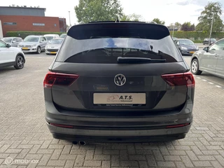Volkswagen Tiguan Volkswagen Tiguan 1.5 TSI ACT 3X R-LINE*PANO-DAK*LED*ACC*PDC* - afbeelding nr 5