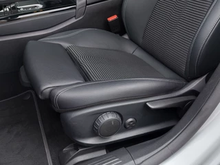Mercedes-Benz A-Klasse Mercedes-Benz A-Klasse 250e Plug-In Hybrid Luxury Line | Origineel NL | Navi | Apple Carplay+Android Auto | Clima | Cruise | Stoelverwarming | Pdc V+A+Assist+Camera | Privacy Glass | 17''lm - afbeelding nr 27