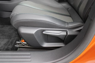 Peugeot 2008 Peugeot 2008 1.2 130PK GT | NAVIGATIE 10