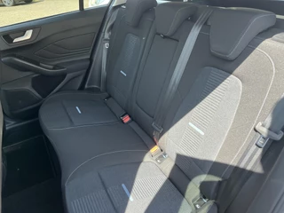 Ford Focus Ford Focus 1.0 EcoBoost Hybrid Active X 155pk | Winterpack | SYNC 4 Navigatie | 1.500kg Trekgewicht - afbeelding nr 13