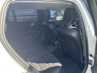 Volvo V60 Volvo V60 2.0 T6 Recharge AWD R-Design / Carplay - afbeelding nr 24