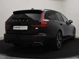 Volvo V60 Volvo V60 T6 PLUG-IN HYBRID R-DESIGN SCHUIFDAK ACC KEYLESS 19INCH STOELVER - afbeelding nr 4