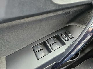 Toyota Auris Toyota Auris 1.8 Hybrid Dynamic, CAMERA, PANO DAK! - afbeelding nr 15