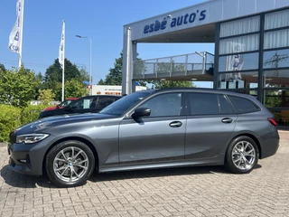 BMW 3 Serie BMW 3 Serie Touring 320d Automaat 190 pk High Executive Edition Navi Adaptieve Cruise Control Life Cockpit Prof Sportstoelen Leer Stoelverwarming DAB Led Koplampen  Extra Getint Glas Parkeersensoren NL Auto BTW - afbeelding nr 2
