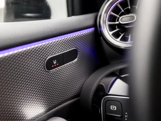 Mercedes-Benz A-Klasse Mercedes-Benz A-Klasse 250 e Business Solution Luxury 218Pk Automaat (GROOT NAVI, SFEERVERLICHTING, WIDESCREEN, CAMERA, LEDER, STOELVERWARMING, SPORTSTOELEN, CRUISE, LANE ASSIST, NIEUWSTAAT) - afbeelding nr 28