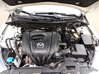 Mazda 2 Mazda 2 1.5 Skyactiv-G Dynamic+ NAVI TEL CRUISECONT PARELMOER WIT METALIC... - afbeelding nr 15