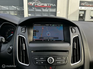 Ford Focus Ford Focus Wagon 1.0 Titanium Edition Navi PDC Clima NAP Netjes! - afbeelding nr 6