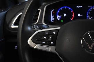 Volkswagen T-Roc Volkswagen T-Roc 1.5 TSI 150PK DSG STYLE VIRTUAL/CARPLAY/CAMERA - afbeelding nr 25