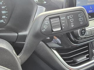 Ford Fiesta Ford Fiesta 1.0 EcoBoost Hybrid ST-Line X 125pk Trekhaak | Panorama dak / Open dak | Winterpack | Apple Carplay | Achteruitrijcamera - afbeelding nr 19