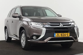 Mitsubishi Outlander Mitsubishi Outlander 2.0 PHEV Pure | Trekhaak | Carplay | Camera |  Half leder | Keyless | Climate control | Cruise control - afbeelding nr 31