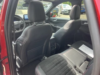 Ford Kuga Ford Kuga 2.5 PHEV ST-Line X 225pk | Panoramadak | Winter pack | Adaptive cruise control | Head up display | 19 inch - afbeelding nr 17
